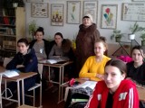 672